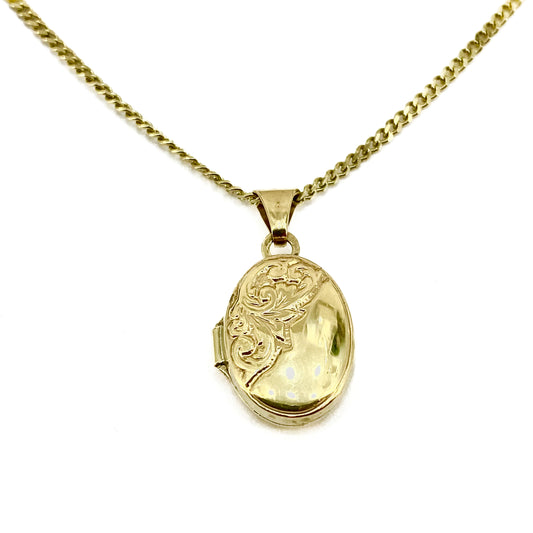 PLL08 9ct Yellow Gold Small Oval Patterned Locket With Chain Pre Loved