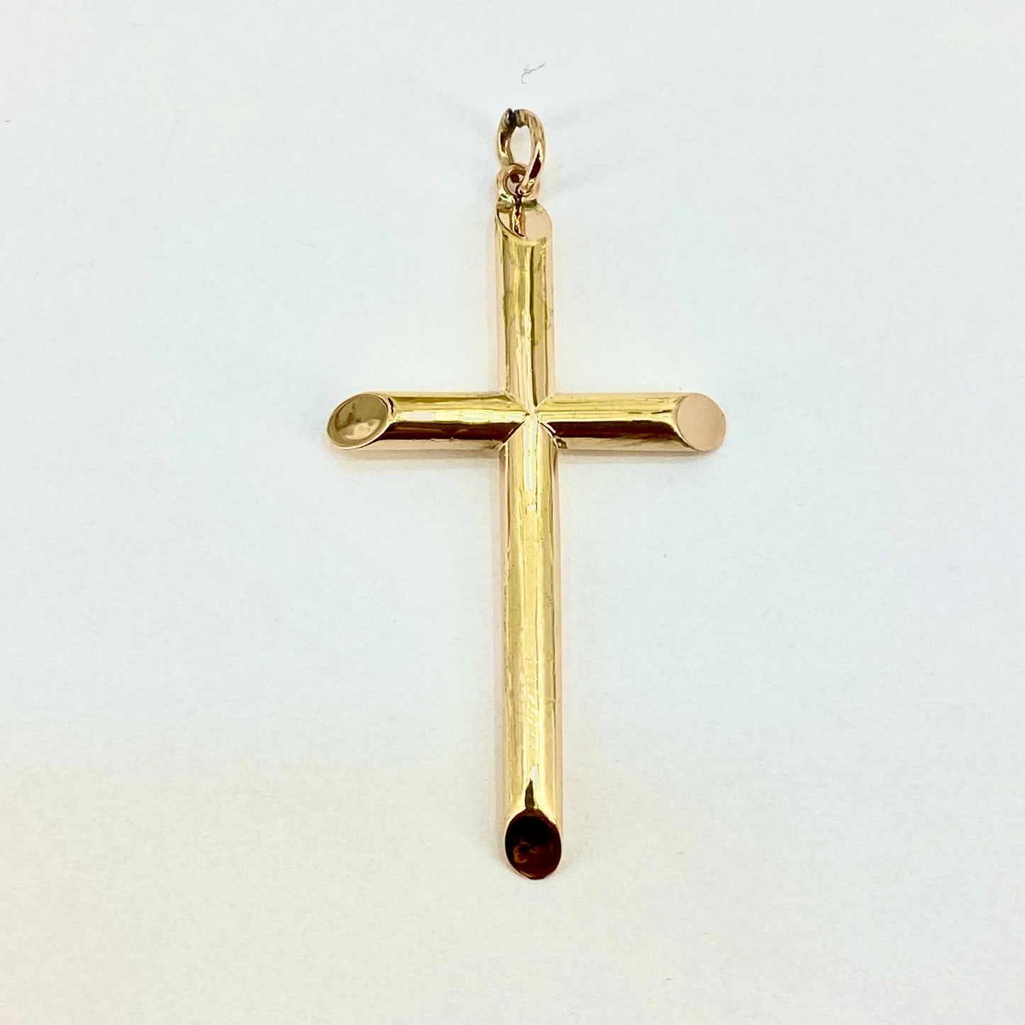 PLP40 9ct yellow gold Cross pendant 1.5grms Size 5.5cms x 2.5cms