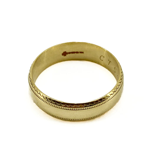 9ct Yellow Gold Patterned Edge Wedding Ring 6mm Pre Loved