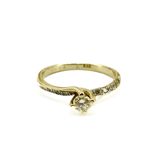 14ct Yellow Gold Solitaire Diamond Twist Ring With Diamond Set Shoulders Pre Loved