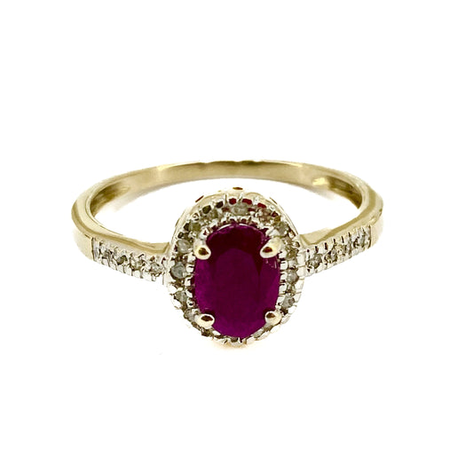 9ct Yellow Gold Ruby and Diamonds Cluster Ring With Diamonds on Shoulders Pre Loved
