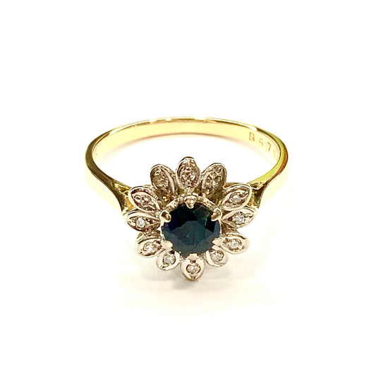 18ct Yellow Gold Sapphire and Diamond Cluster Ring Pre Loved