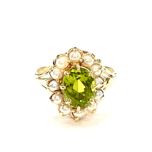 9ct Yellow Gold Peridot and Pearl Cluster Ring Pre Loved