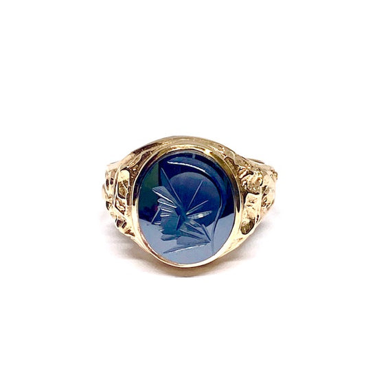 9ct  Gents Yellow Gold Carved Hematite Signet Ring Pre-loved