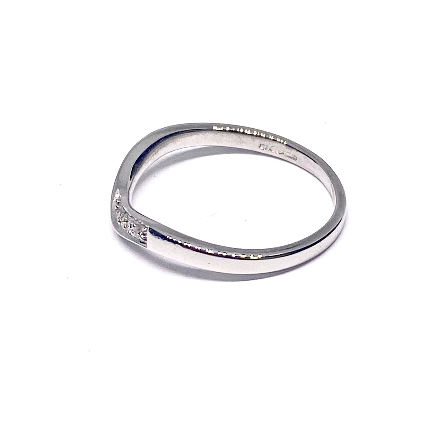 9ct White Gold Diamond set Shaped Ring  Pre Loved