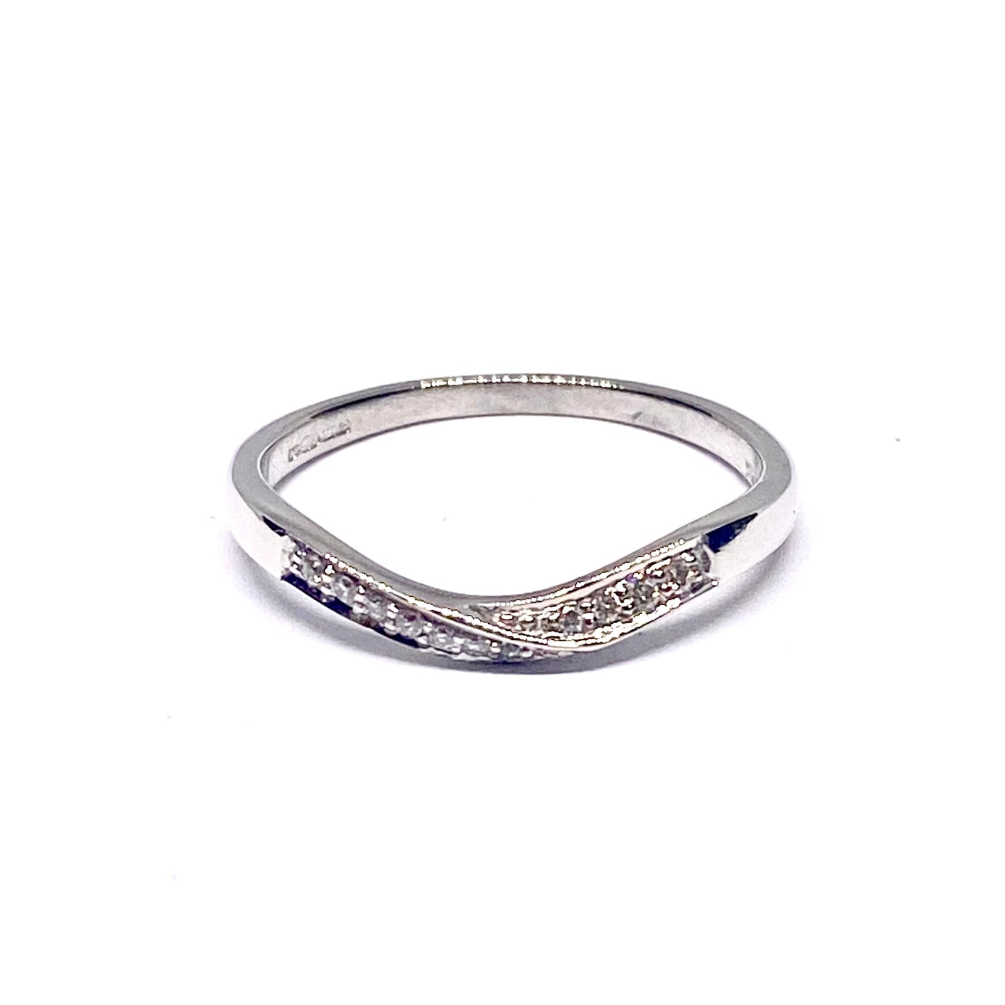 9ct White Gold Diamond set Shaped Ring  Pre Loved