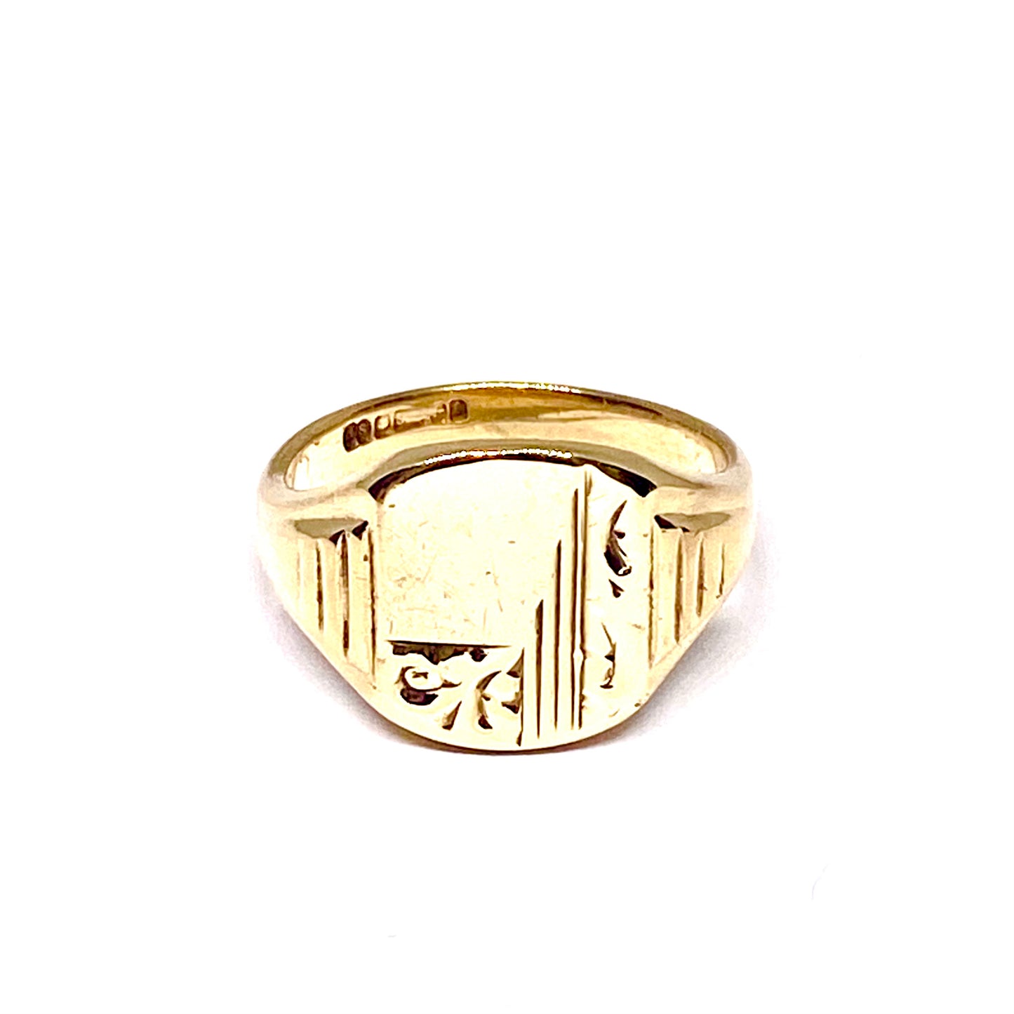 9ct  Gents Yellow Gold Signet Ring With Engraved Pre-loved