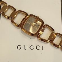 Load image into Gallery viewer, Pre-Loved Ladies Gucci Watch 125.4 Rose Gold PVD Stainless Steel Bracelet Watch
