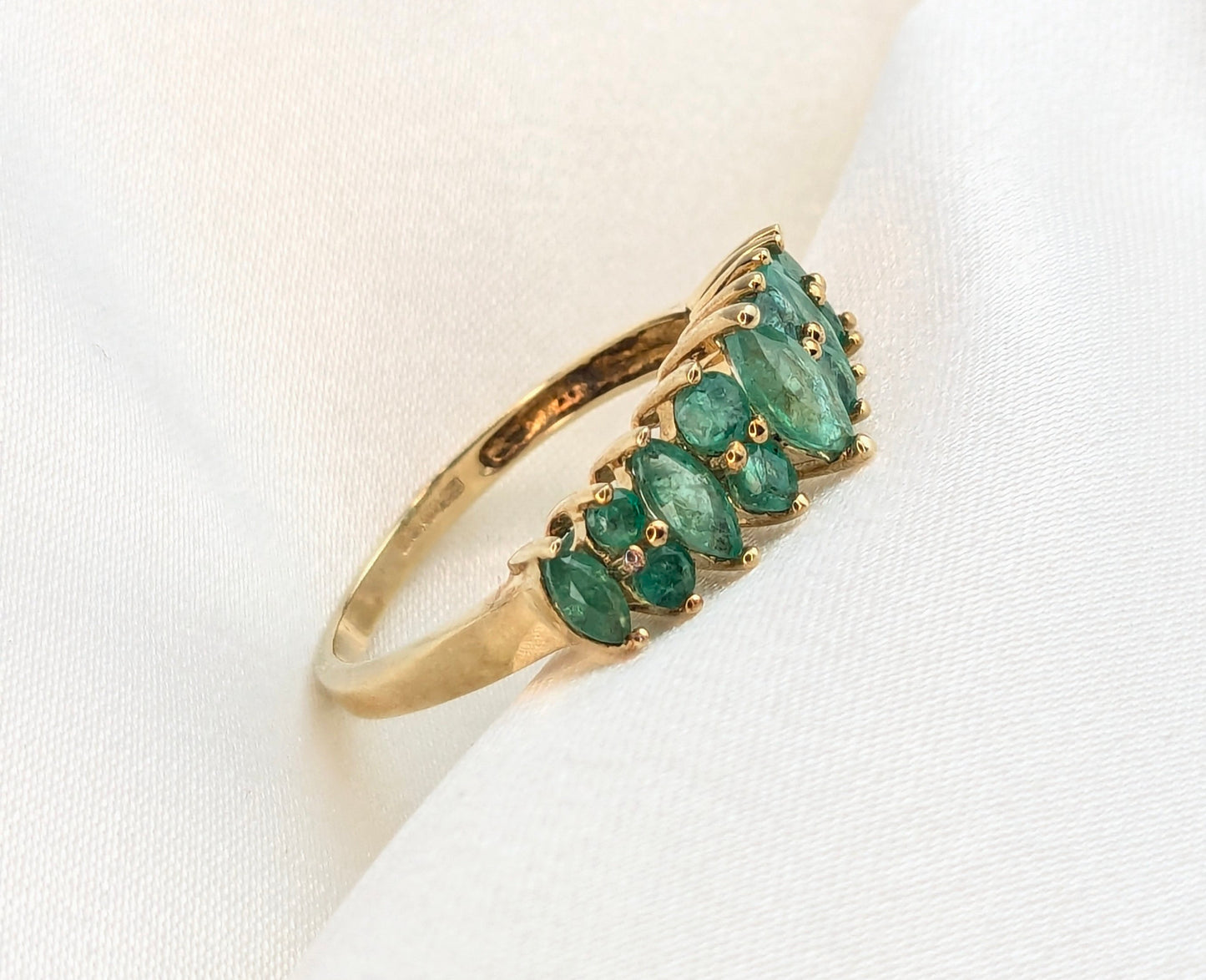 9ct Yellow Gold Emerald Set Ring Preloved