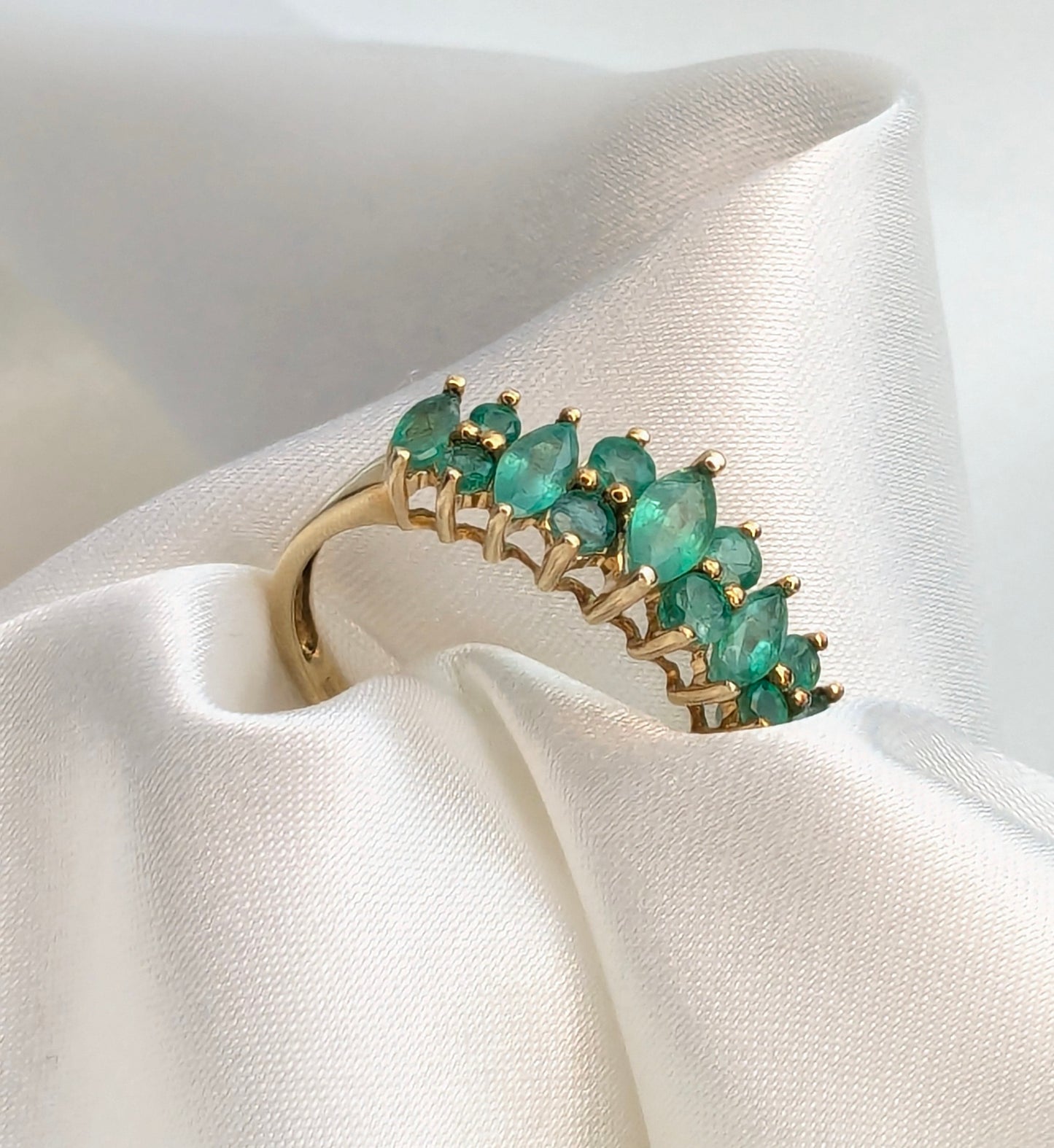 9ct Yellow Gold Emerald Set Ring Preloved