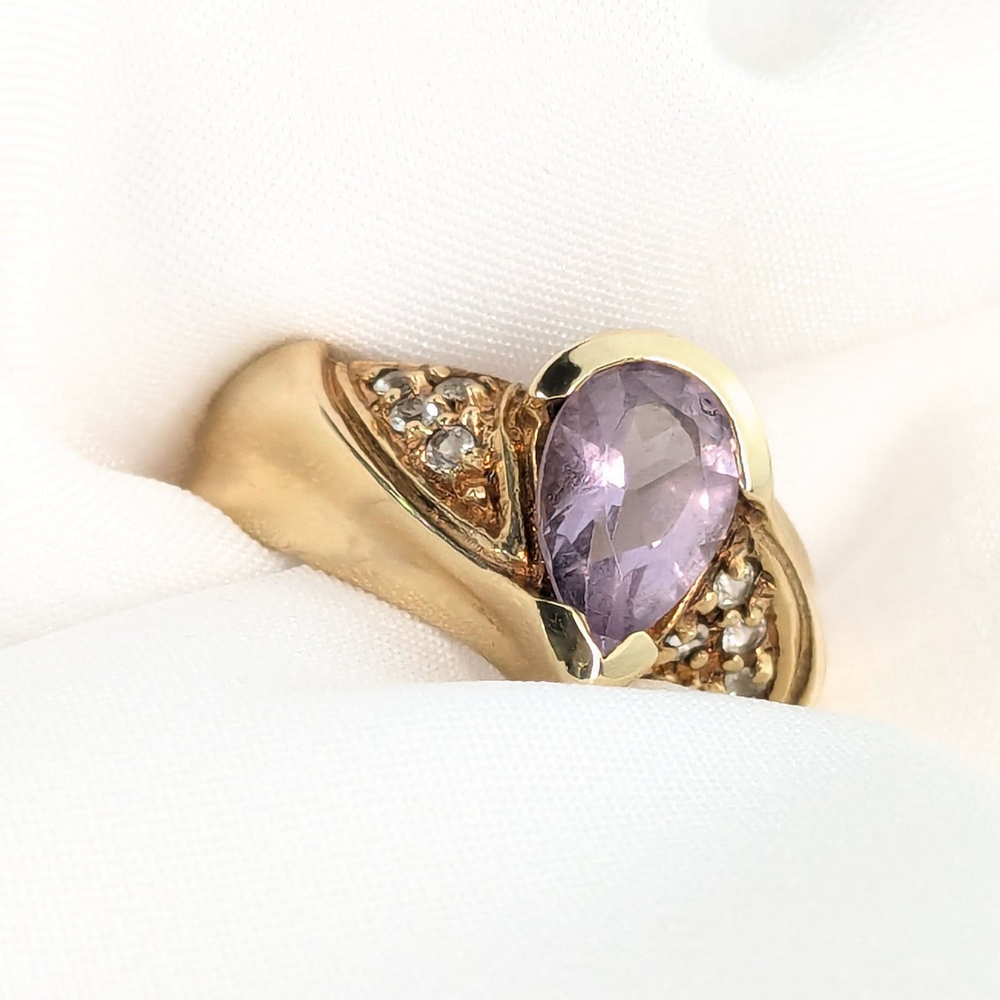 9ct Yellow Gold Amethyst Set Ring Pre Loved
