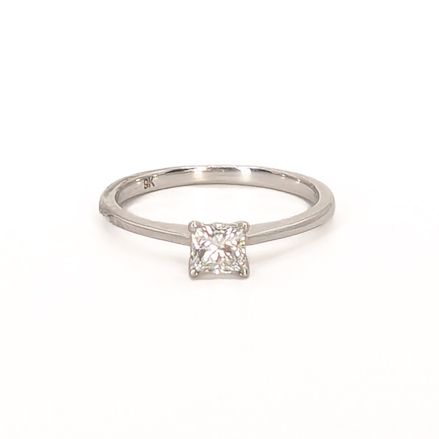 9ct W/G Princess Cut Diamond Solitaire Ring