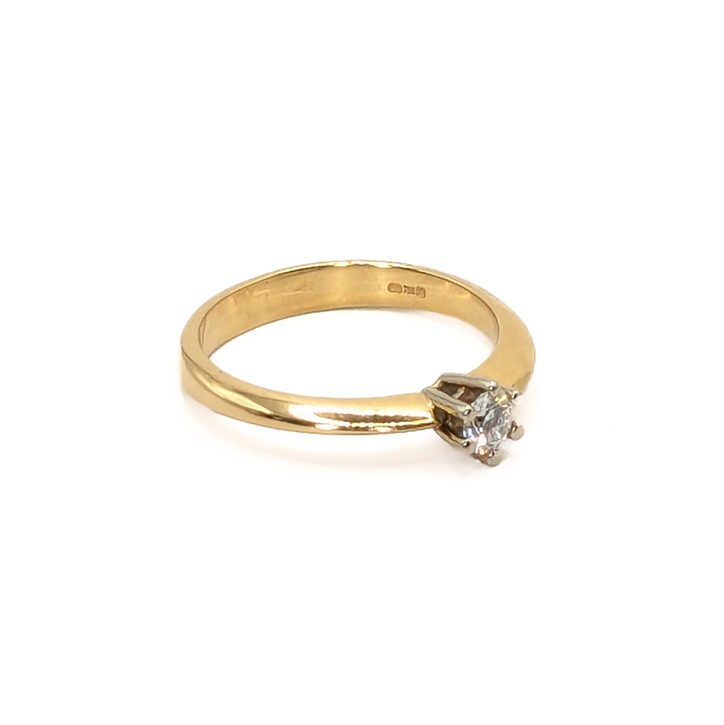 18ct Yellow Gold Diamond Solitaire Ring