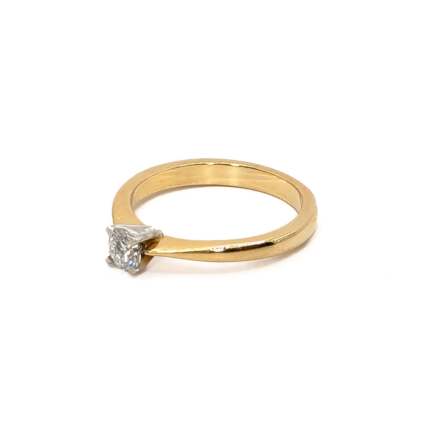 18ct Yellow Gold Diamond Solitaire Ring