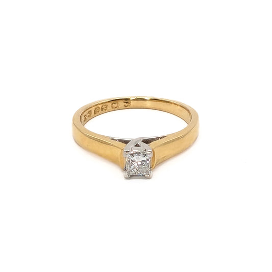 18ct Yellow Gold Diamond Solitaire Ring
