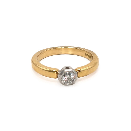18ct Yellow Gold Diamond Solitaire Ring