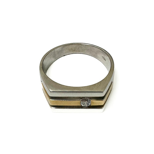 18ct Yellow and White Gold Two-Tone Single Diamond Set Ring  - Pre-Loved