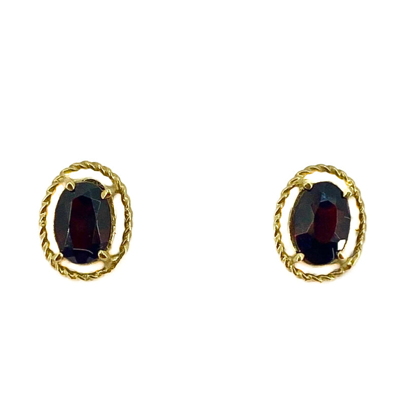 9ct Yellow Gold Oval Cut Garnet Stud Earrings Pre-Loved
