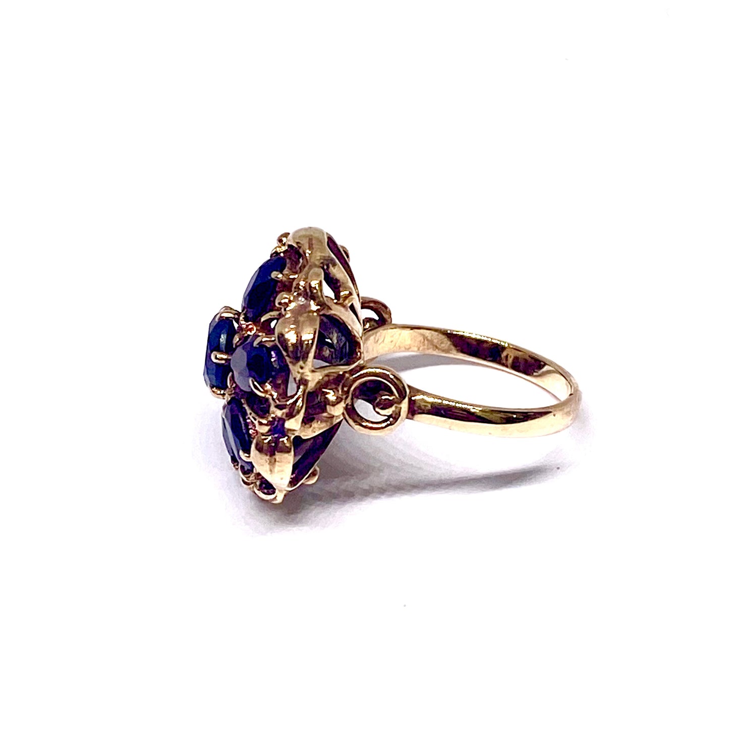 9ct Yellow gold Garnet set Large Cluster Ring Pre-loved