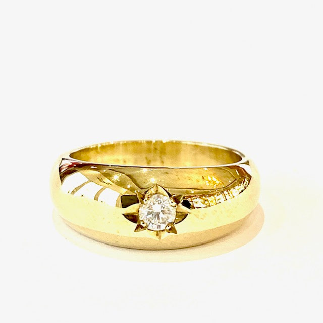 Tested 9ct Gold Diamond Set Dress Pre-Loved Ring