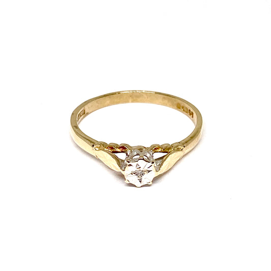 9ct Yellow Gold Diamond Solitaire Pre-Loved Ring