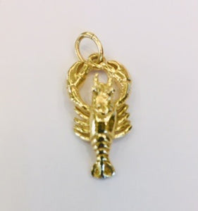 9ct yellow gold Lobster charm pendant 3.6grms