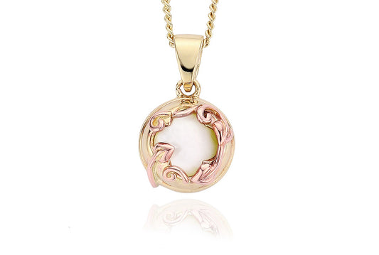 Clogau HRPP 9ct gold Tudor Court MOP Pendant on 18"inch chain
