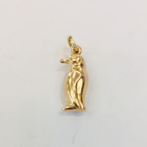 9ct yellow gold Penguin charm pendant 0.6grms
